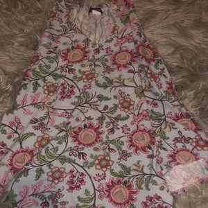 Size large beautiful women’s floral tank top